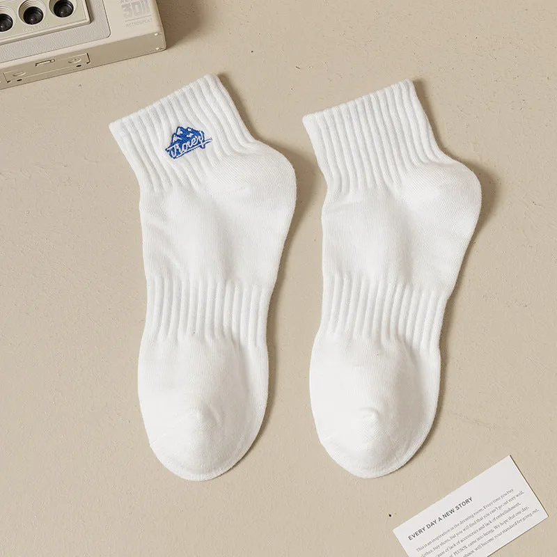 Black And White Embroidered Shark Pure Cotton Sweat Absorbing Athletic Socks