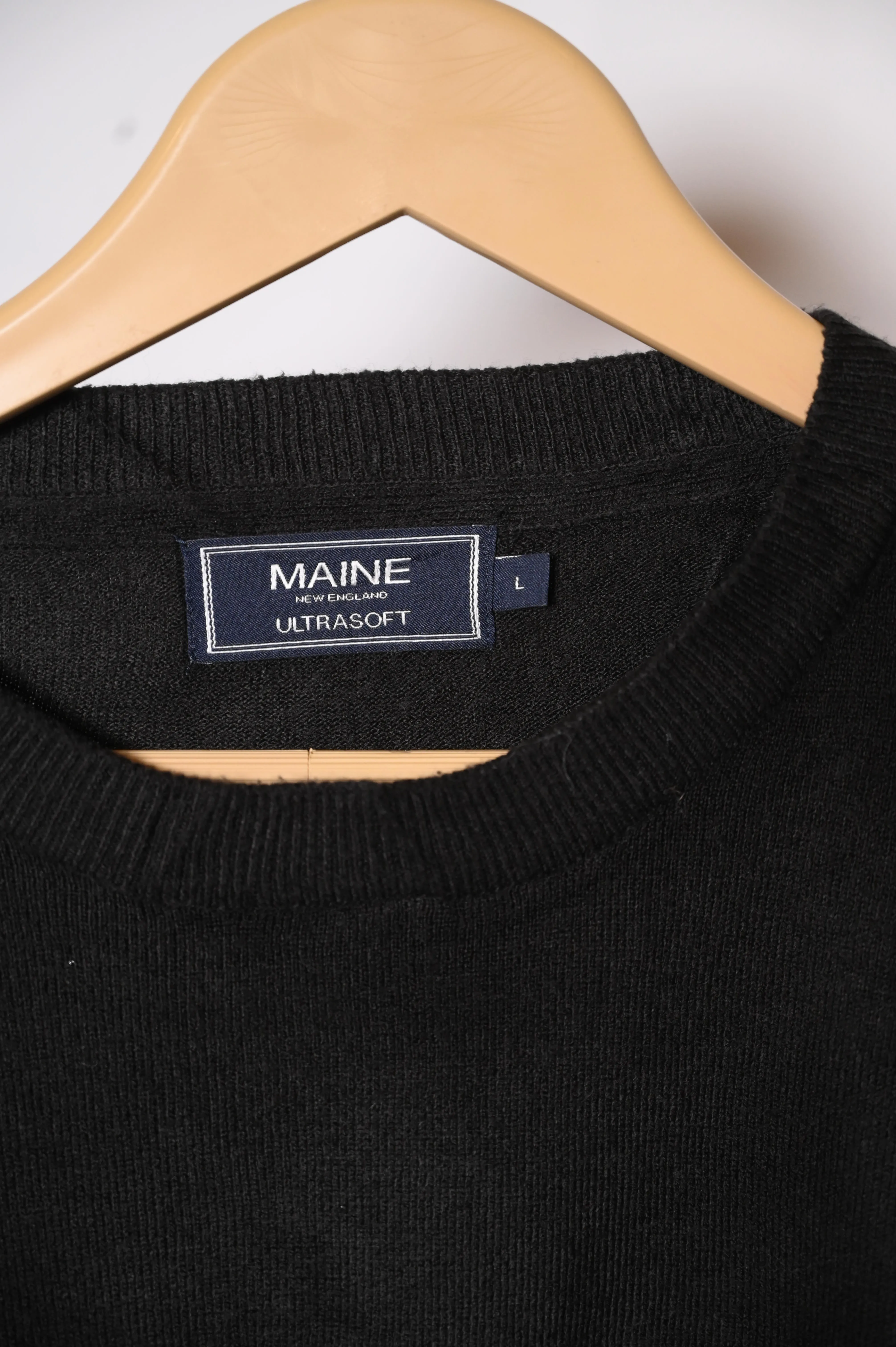 Maine Black Sweatshirt (Large)