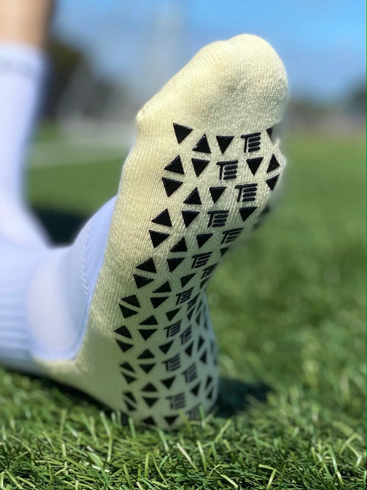 Tee3 Grip Sock Academy - White