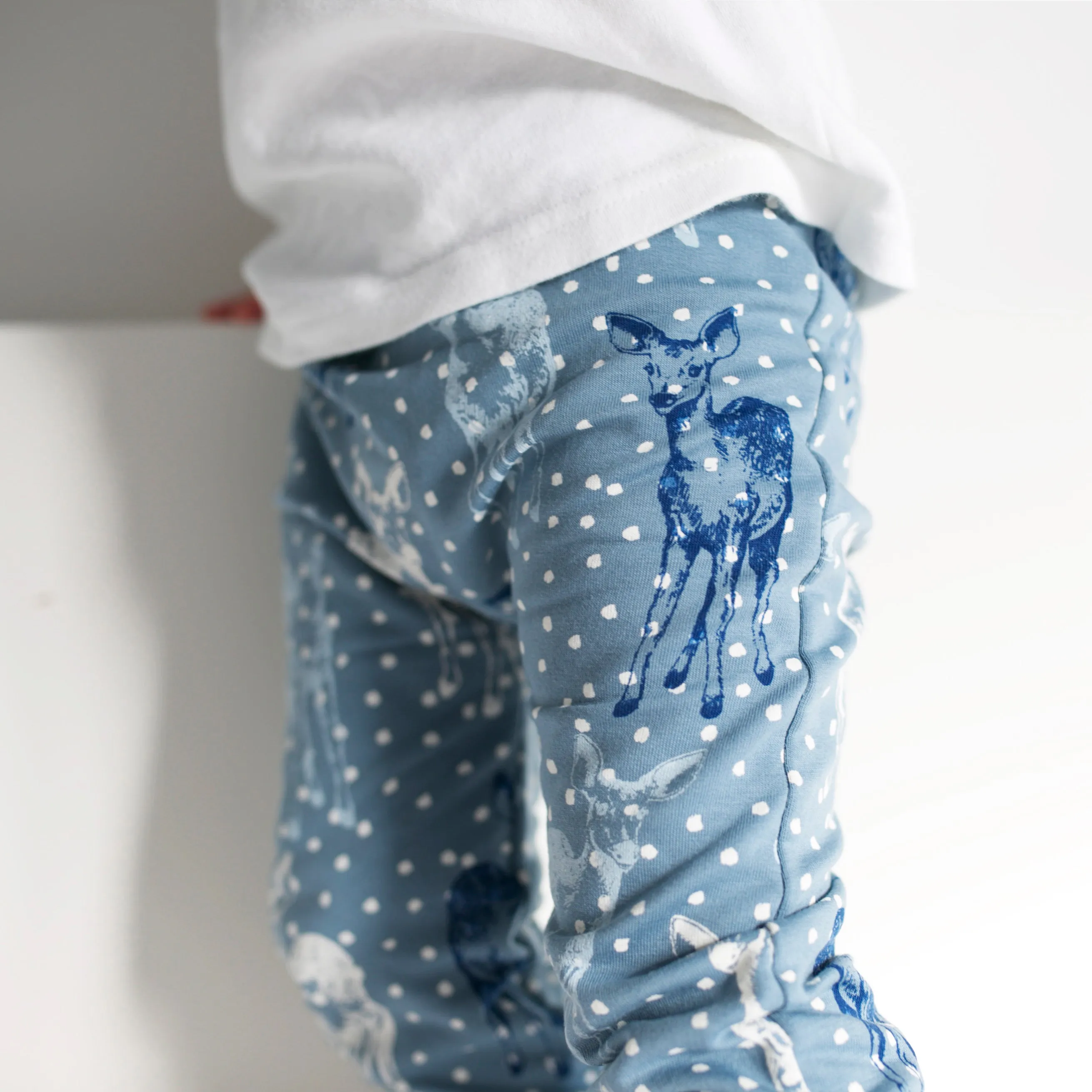 Warm Dotty Deer Leggings